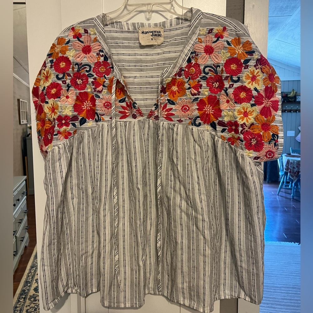 Savanna Jane Embroidered Top Size 1x